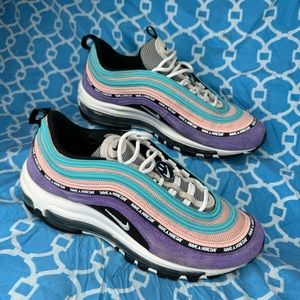 Nike Men’s size 7 Air Max 97 have a Nike day pastel sneakers running rare shoes